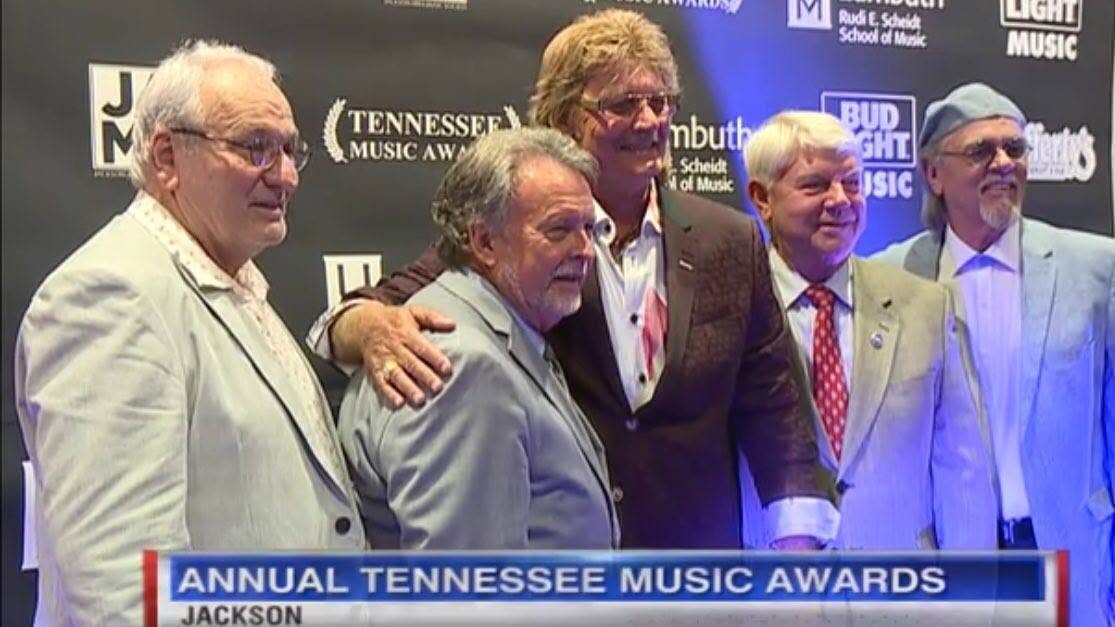 Guests posing together at the Annual Tennessee Music Awards red carpet